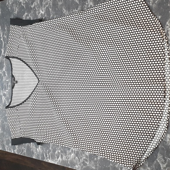 Patterned Top - Picture 2 of 5